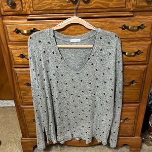 Heart V neck light sweater